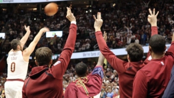 Kyrie Irving promašio produžetak, Cavsi slavili na otvaranju
