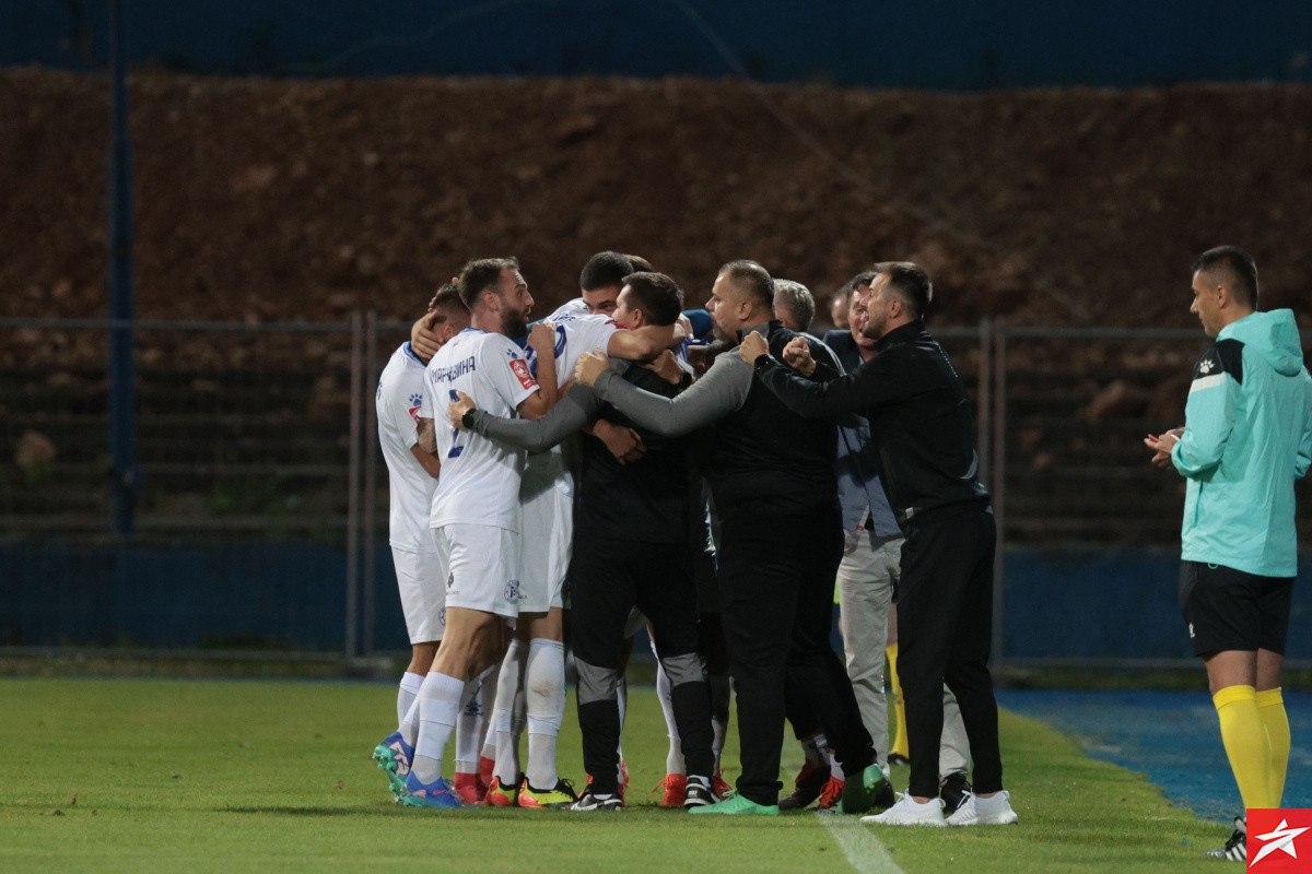 Junak Semberaca: Faraj se uhvatio za ložu pa pogodio za velika tri boda Radnika Junak Semberaca: Faraj se uhvatio za ložu pa pogodio za velika tri boda Radnika