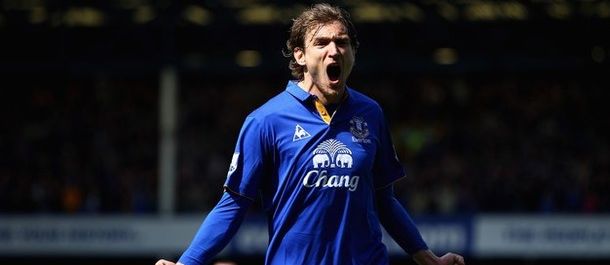 Jelavić: Ostajem u Evertonu