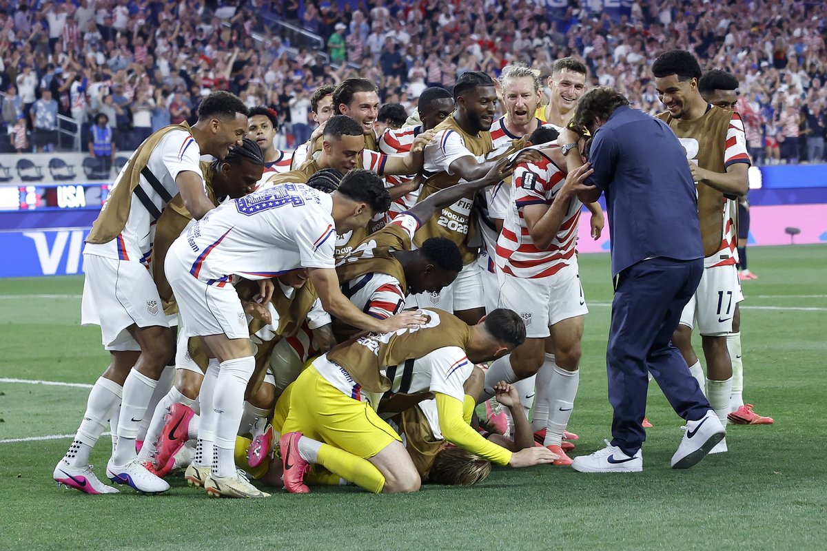 Pochettino izgubio živce pred novinarima: "Niko nam nije ni čestitao!"