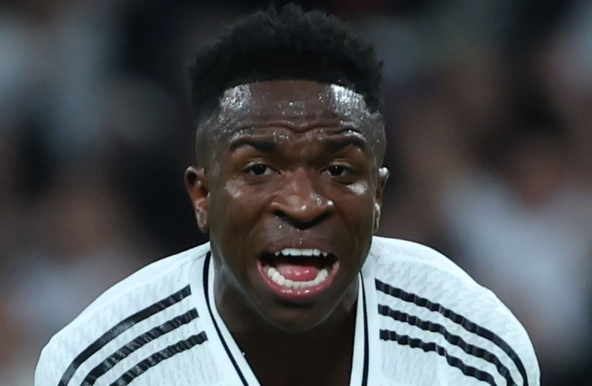Vinicius bio siguran da će dobiti Zlatnu loptu, otkriveno kakve planove je imao za večeras u Parizu Vinicius bio siguran da će dobiti Zlatnu loptu, otkriveno kakve planove je imao za večeras u Parizu