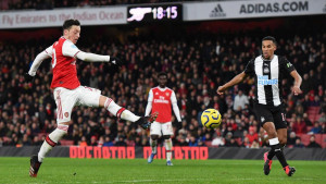 Ozil o Wengeru: Bio mi je poput oca, ali ne samo meni