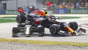 "Hamilton i Mercedes samo izmišljaju stvari"