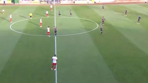 Hrvat i Srbin se solidarisali s Kosovarom - Nestvarna scena u 1. minuti meča u Turskoj!