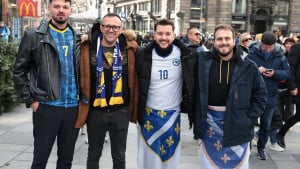 Beč pod "opsadom" Zmajeva: Navijači Bosne i Hercegovine preplavili austrijsku prijestolnicu