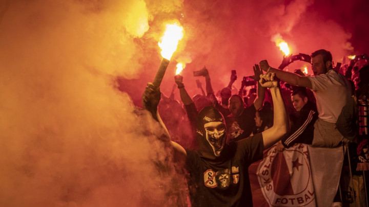Fudbaleri Slavije podigli pehar, na ulicama Praga veliko slavlje
