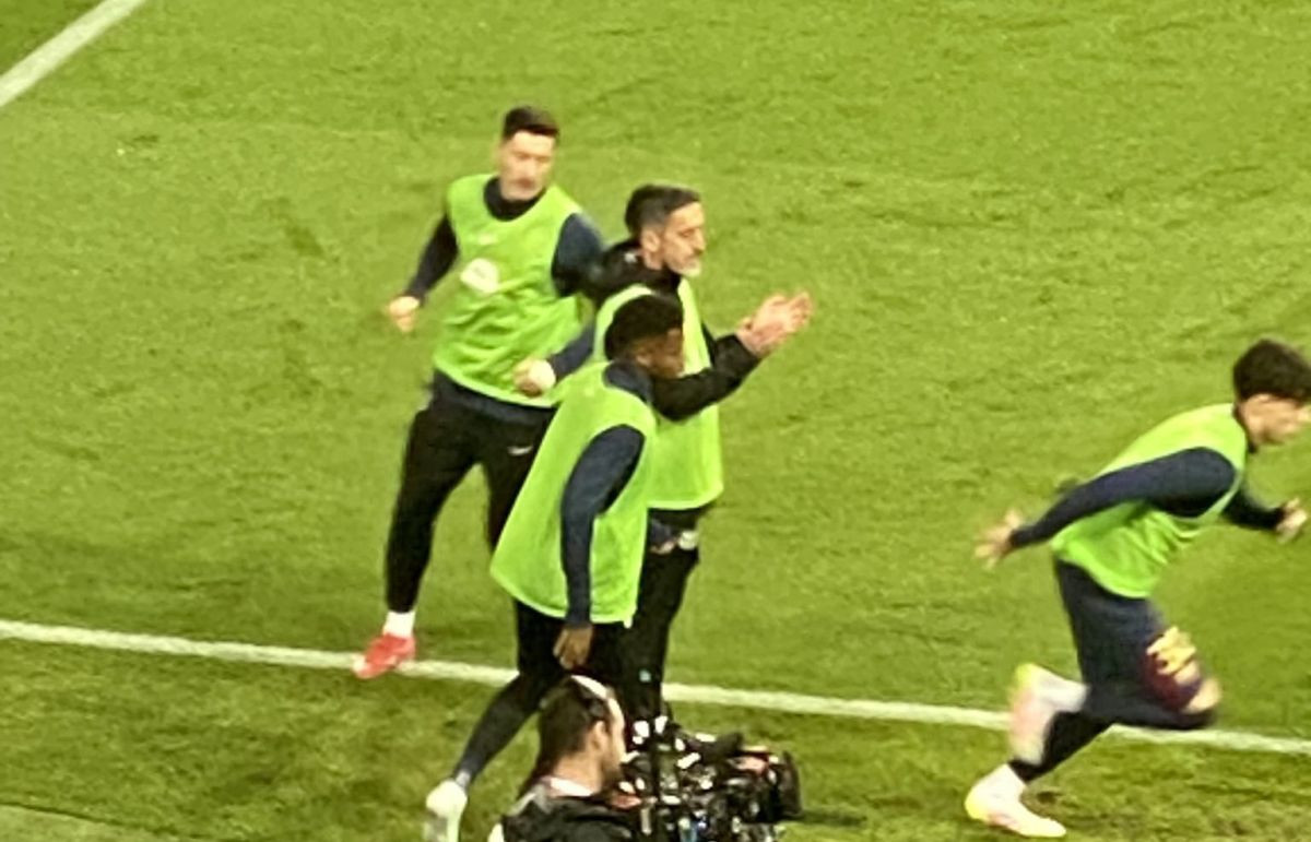Flick ponizio igrača Barcelone pred svima, pa mu i navijači zviždali kada su shvatili šta je uradio Flick ponizio igrača Barcelone pred svima, pa mu i navijači zviždali kada su shvatili šta je uradio