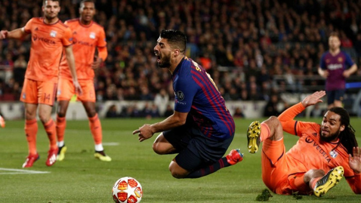 Sudija tvrdi: Penal za Barcelonu je greška, Suarez je napravio prekršaj u napadu