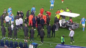 Napoli je slavio, ali na stadionu nikom nije do slavlja: Sjajni napadač kolabirao!