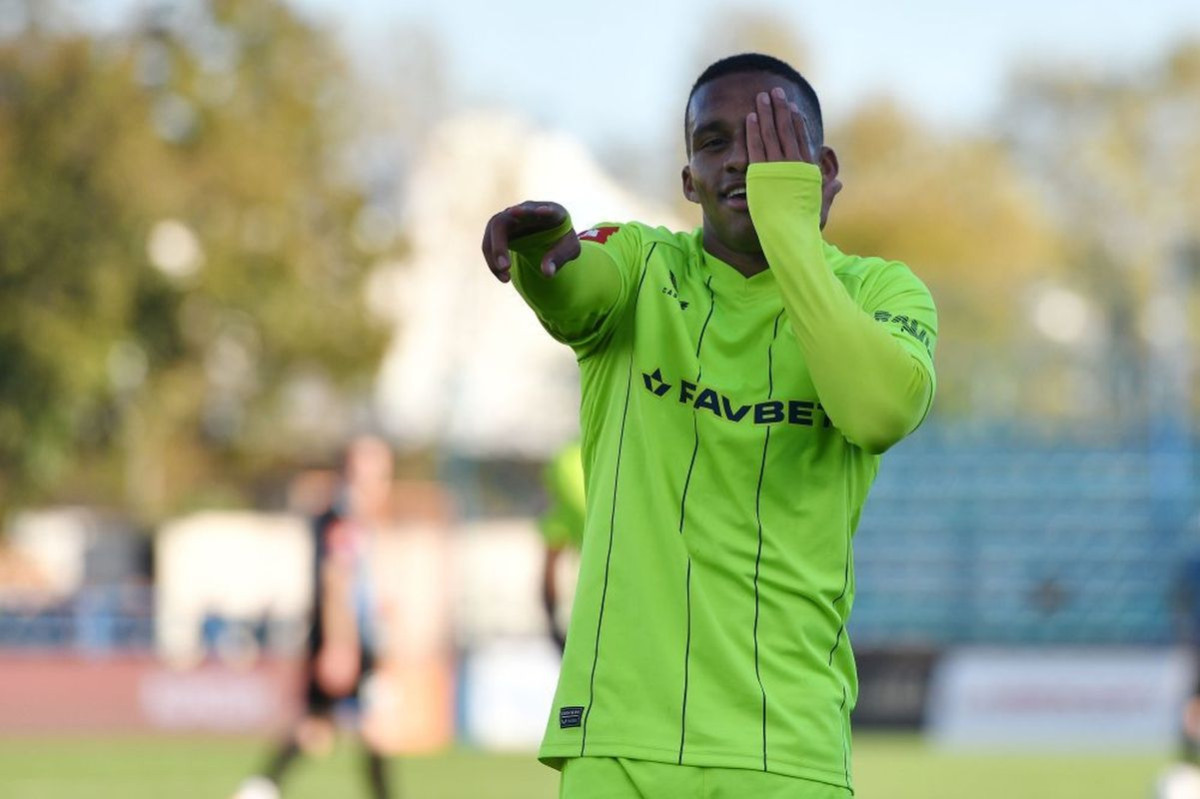Odigrao danas najbolju utakmicu za Dinamo, a onda mu je javljeno da mora napustiti klub Odigrao danas najbolju utakmicu za Dinamo, a onda mu je javljeno da mora napustiti klub