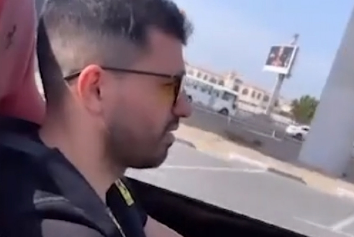 Aguero privukao pažnju na ulicama Dubaija: Jurilice od pet miliona eura, a za volanom on
