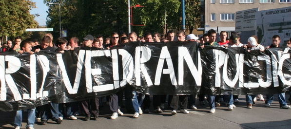 Navijači traže pravdu za Vedrana Puljića Navijači traže pravdu za Vedrana Puljića