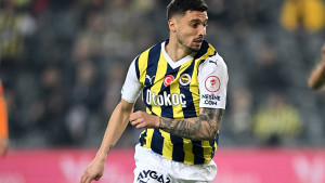 Rade Krunić odlazi iz Fenerbahčea, ali i iz ozbiljnog fudbala - Pregovori su u završnoj fazi!