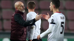 Pioli ostao samo na jednom veznjaku, šta će uraditi?