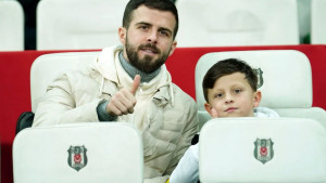 Miralem Pjanić sa sinom gledao Bešiktaš
