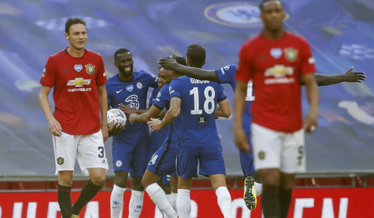 Chelsea se lako obračunao s Manchester Unitedom i pridružio se Arsenalu u finalu FA kupa