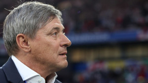 Ivica Osim, Dragan Stojković i 11 flaša viskija: "Strašno utučen, razoren, svijet mu se srušio"