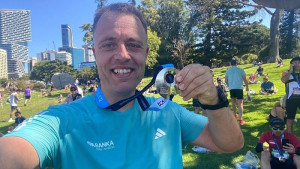 Kruna dosadašnje karijere: Erol Mujanović uspješno istrčao sedmi World Major maraton u Sydneyju