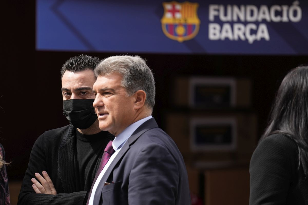 Laporta otkrio koji klubovi su dali Lewandowskom dosta bolje ponude, ali je on izabrao Barcu Laporta otkrio koji klubovi su dali Lewandowskom dosta bolje ponude, ali je on izabrao Barcu