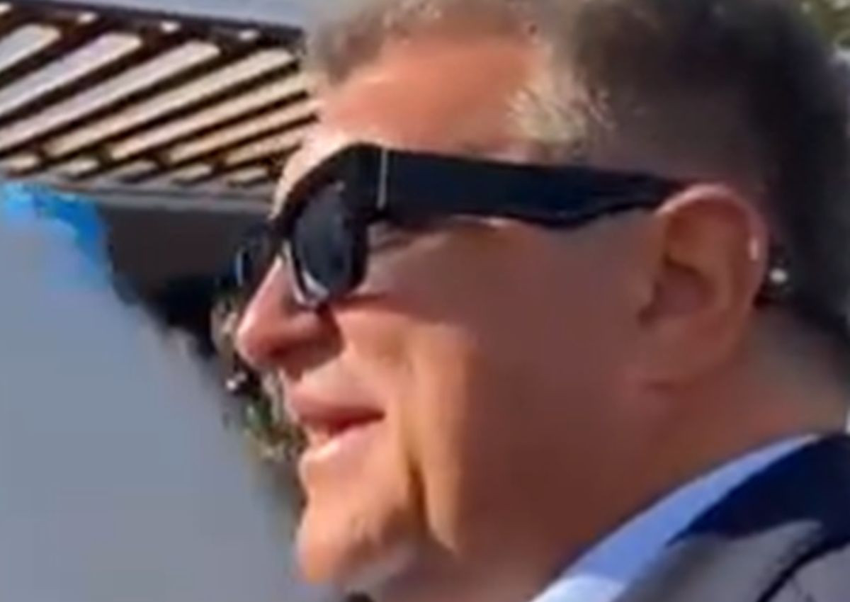 Navijač na ulici napao Laportu: "Čovječe, prestani kupovati sudije!"