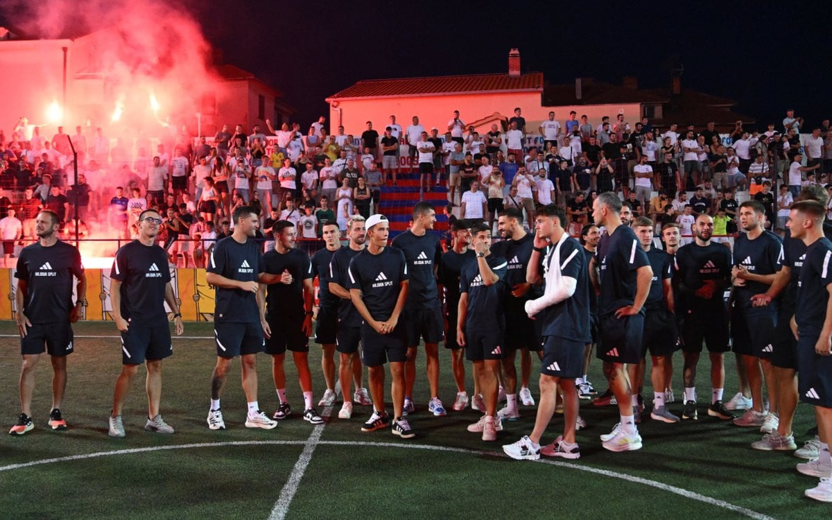 Bio je heroj Poljuda, preko noći postao "crna ovca" Hajduka, sad odlazi: "Došlo vrijeme za rastanak" Bio je heroj Poljuda, preko noći postao "crna ovca" Hajduka, sad odlazi: "Došlo vrijeme za rastanak"