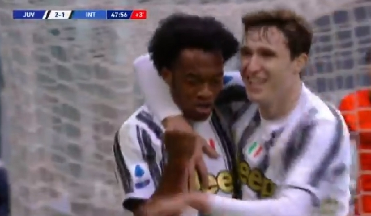 VAR donio još jedan penal u Torinu, a zatim je na scenu stupio Cuadrado VAR donio još jedan penal u Torinu, a zatim je na scenu stupio Cuadrado