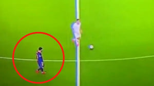 Ovom čovjeku kao da se ne igra: Pogledajte šta radi Messi tokom protivničkog napada