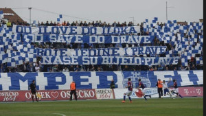 Žestoka poruka navijača upravi: Dajte ostavke i tjerajte se u 100 pič... materinih iz NK Osijek