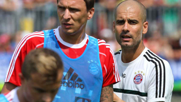 "Dobijao sam batine od Mandžukića, Guardiola ga je smirivao"