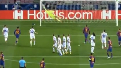 Dječak na golu Dinama je protiv Barcelone činio čuda