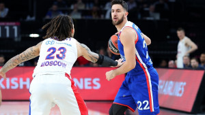 Fantastični Mike James zaustavio pobjednički niz Anadolu Efesa