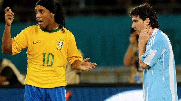 Ronaldinho objavio fotografiju s Messijem koja je izazvala veliku nostalgiju