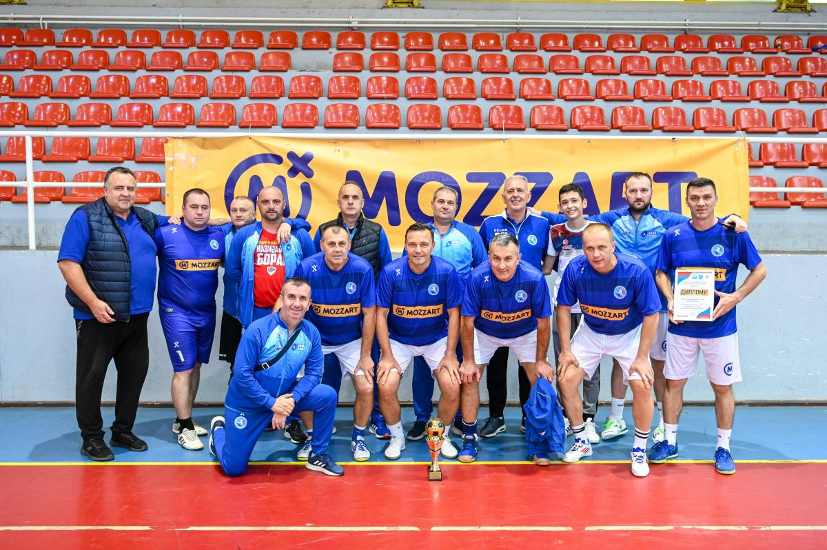 Završen Turnir prijateljstva: Mozzart uz fudbalske veterane do pobjede