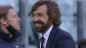 Pirlo se od muke smijao: Navijači Juventusa su bijesni zbog crvenog kartona Bentancura