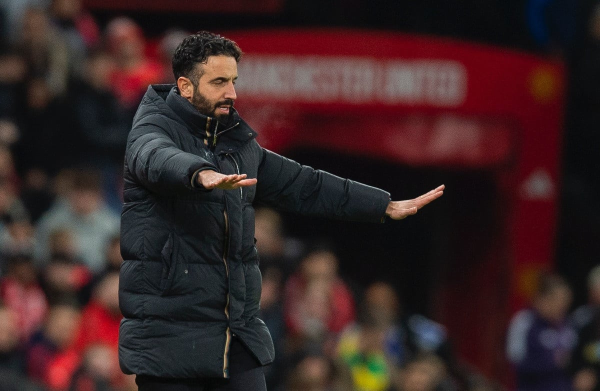 Navijači Manchester Uniteda žestoko napali Amorima i zvijezdu kluba nakon sramote na Old Traffordu!