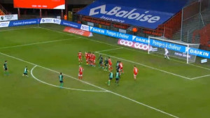 Igra u životnoj formi: Spektakularan gol Dine Hotića iz slobodnjaka