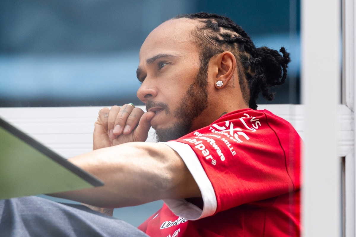Ferrari u sve težoj situaciji: Razočarani Lewis Hamilton otkrio mračnu stranu italijasnke ekipe Ferrari u sve težoj situaciji: Razočarani Lewis Hamilton otkrio mračnu stranu italijasnke ekipe