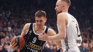 Žestoka reakcija na tekst o Musi i njegovoj dobrodošlici u Partizan: "Gluperdo jedna, stidi se.."