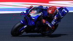 Nova Yamaha V4 debitovala na Misanu: Može li parirati Ducatiju?