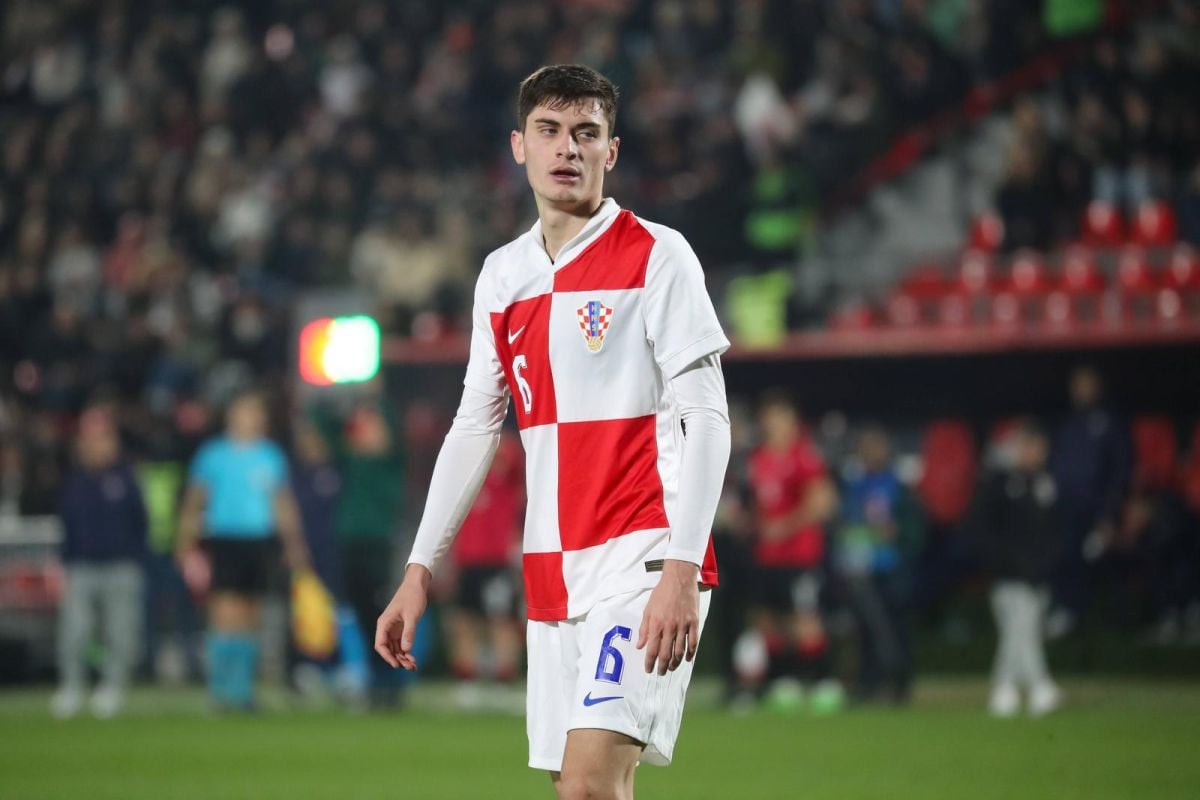 Šamar Zlatku Daliću koji ga ne vidi, Hrvati ostaju bez igrača: "Pregovara o promjeni reprezentacije" Šamar Zlatku Daliću koji ga ne vidi, Hrvati ostaju bez igrača: "Pregovara o promjeni reprezentacije"