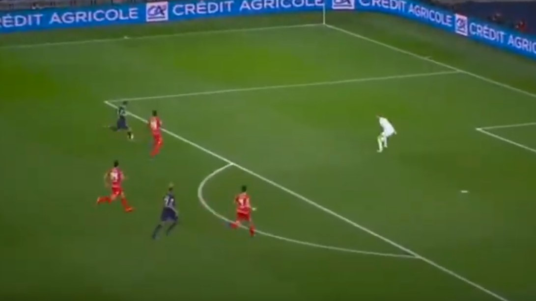 PSG i u izmijenjenom sastavu vodi, Angel Di Maria postigao maestralan gol