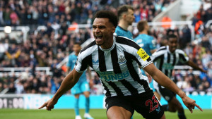 Nevjerovatan početak meča Newcastle - Tottenham: Ne, nije greška!