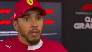 Hamilton ostao bez teksta: Reakcija na Verstappenovu pobjedu odjeknula Formulom 1
