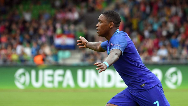 Ajax želi igrača PSV-a, pa dobio surovu poruku: Ako nam ga 'ukradete', čitav budžet dajemo za Mouru