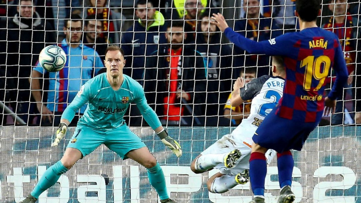 Ter Stegen napušta Barcelonu zbog situacije u svlačionici, već se javio jedan velikan