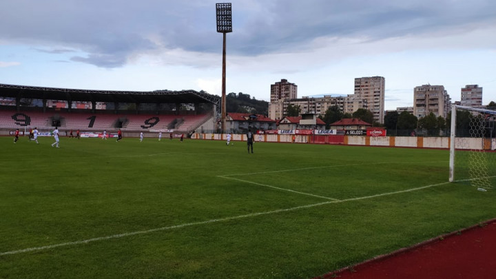 Furiozan start Željezničara, Plavi već vode