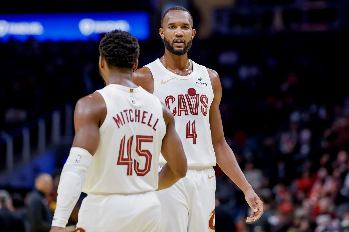 Zvijezdu Cavsa pitali o licima NBA lige u budućnosti: "Ni Jokića, ni Dončića, ni Wembanyame..." Zvijezdu Cavsa pitali o licima NBA lige u budućnosti: "Ni Jokića, ni Dončića, ni Wembanyame..."