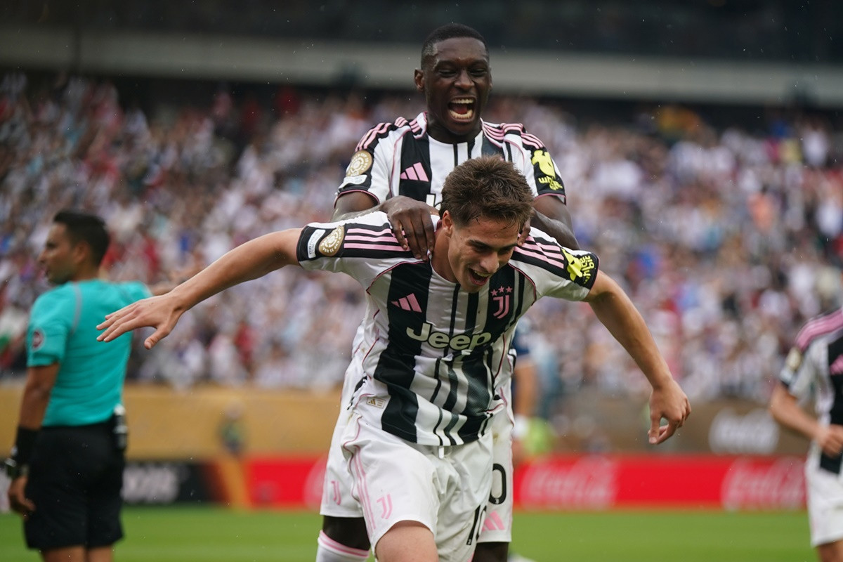Juventus sve uporniji: PSG nerado prihvata ponudu za Kolo Muanija? Juventus sve uporniji: PSG nerado prihvata ponudu za Kolo Muanija?