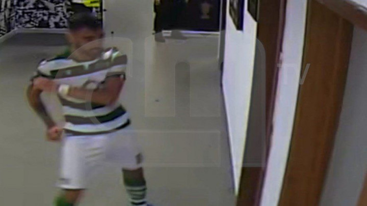 Bruno Fernandes nakon crvenog kartona razbio vrata, a onda krenuo u obračun sa zaštitarima