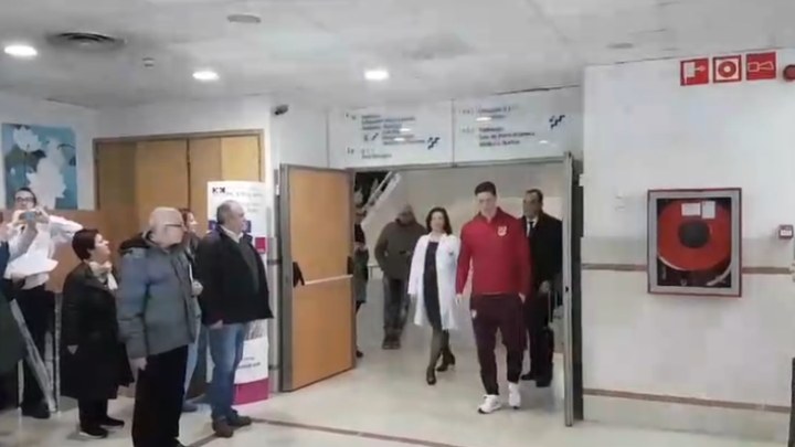 Torres nasmijan i dobro raspoložen napustio bolnicu